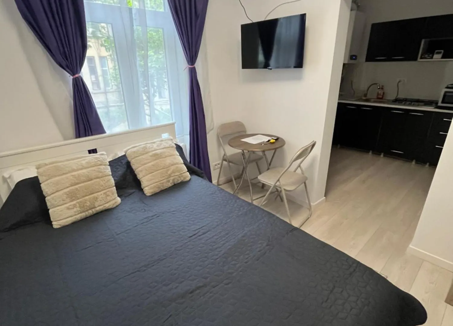 Garsoniera Langa Palatul Parlamentului Apartman Bukarest